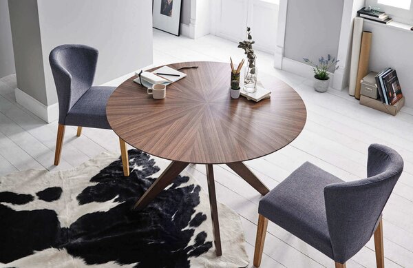 Ořechový kulatý jídelní stůl Somcasa Carmel 120 cm