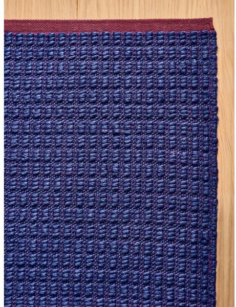 Modrý ručně tkaný koberec 200x290 cm Kai – MADE