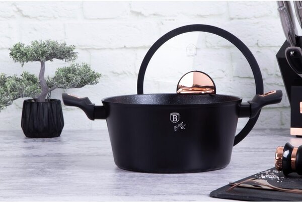 Kastrol s poklicí s mramorovým povrchem 24 cm Black Rose Collection