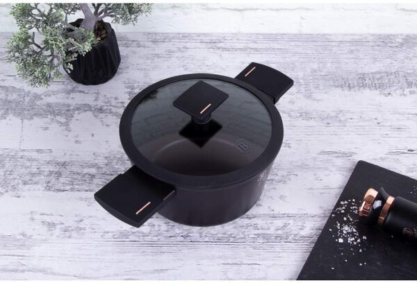 Kastrol s poklicí s titanovým povrchem 20 cm Monaco Collection