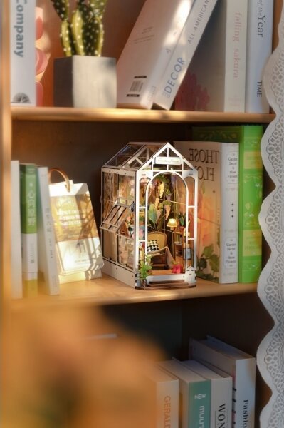 RoboTime - LED Zarážka na knihy Garden house 3D puzzle 2xAAA