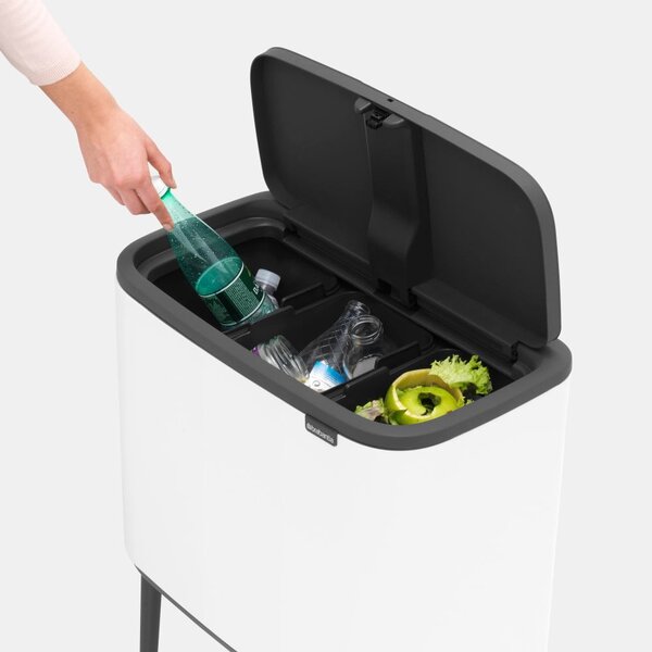 Bílý dotykový ocelový odpadkový koš na tříděný odpad 3x11 l Bo Touch Bin – Brabantia