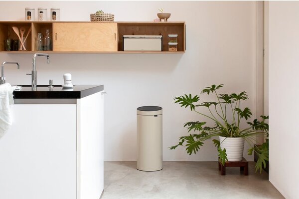 Béžový dotykový ocelový odpadkový koš 30 l Touch Bin – Brabantia