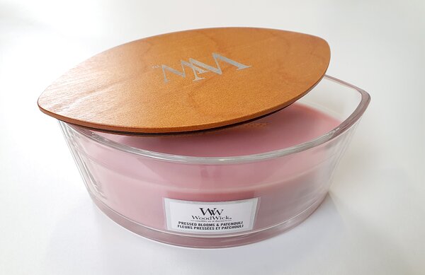 Vonná svíčka WoodWick loď, Pressed Blooms & Patchouli