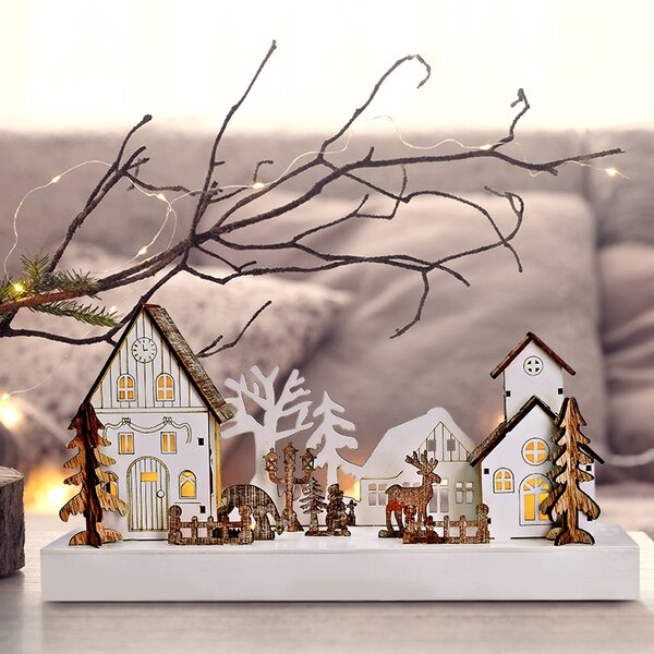 SOLIGHT LED vánoční vesnička, 34x17cm, dřevo, 4 LED, 2x AA