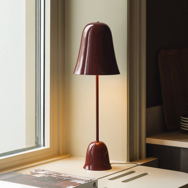 Globen Lighting Stolní lampa Blåklockan, vínově červená, výška 56 cm, Červená, Obývací pokoj / jídelna, kov, Skandinávský
