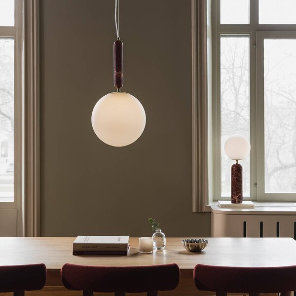 Globen Lighting Závěsné světlo Torrano, červené, Ø 30 cm, mramor, stmívatelný, Červená, Obývací pokoj / jídelna, Kámen, Skandinávský