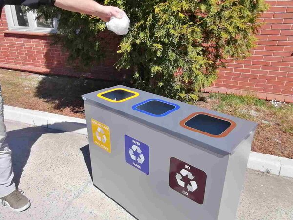 Alda Sestava na tříděný odpad Eko Station 3 x 60 l, lakovaná ocel, šedá