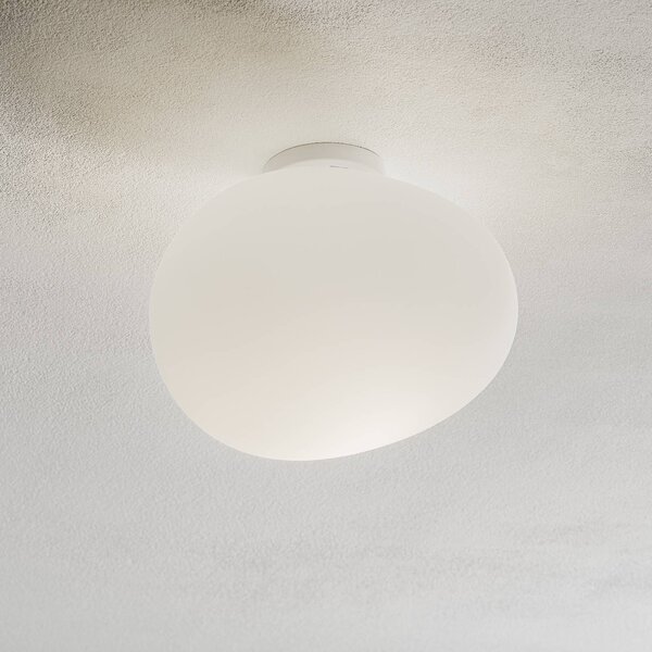 Foscarini Gregg media Stropní světlo ze skla, 27 cm, stmívatelný, Bílá / opál, Obývací pokoj / jídelna, Sklo, Design