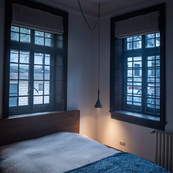 Foscarini Aplomb Mini závěsné světlo z betonu hnědé, stmívatelný, Hnědá / rez, Kuchyň, Beton, Design