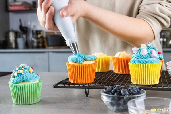 Zdobicí sáček s tryskami KitchenCraft Sweetly Does It, set 16 ks SDIICESET16