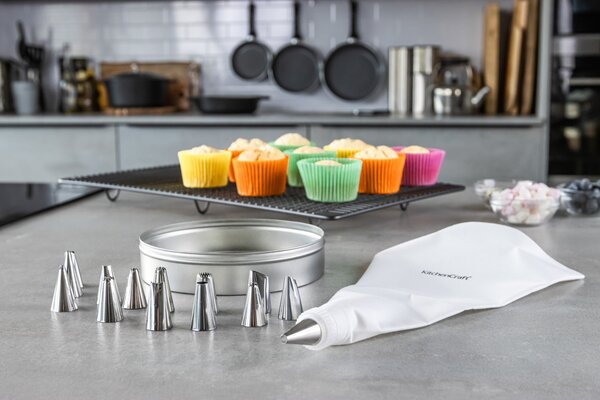Zdobicí sáček s tryskami KitchenCraft Sweetly Does It, set 16 ks SDIICESET16