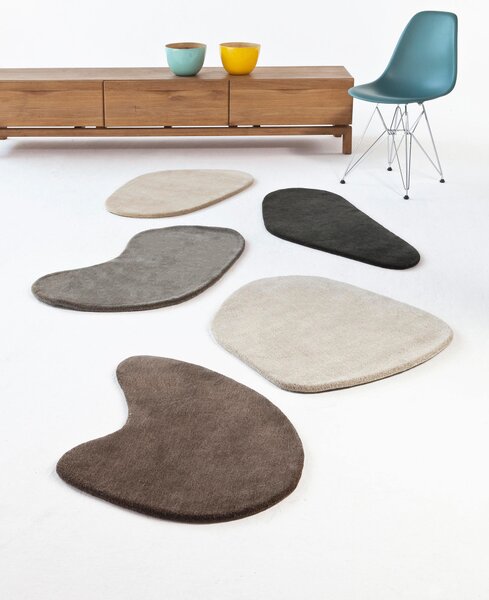 Nanimarquina Vlněný koberec Stones a Little Stones Tvar: Little Stone 7 – 70×80 cm, světle šedá