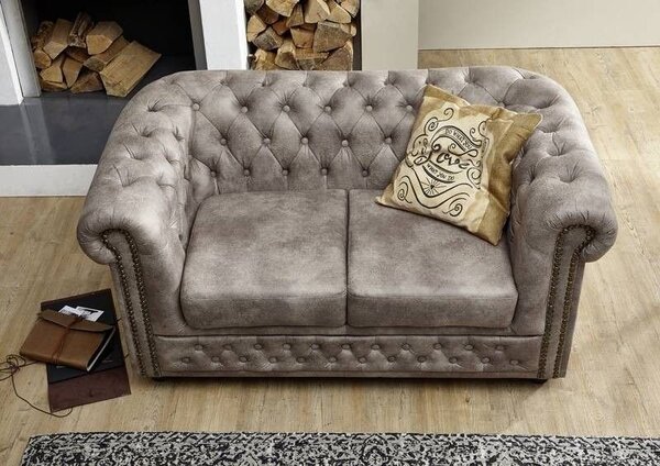Pohovka 2M Silver Chesterfield Oxford