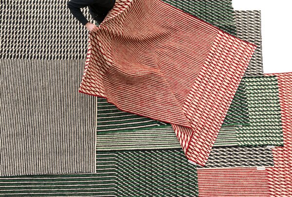 Nanimarquina Kelimový koberec Blur Red Rozměr: 170x240 cm