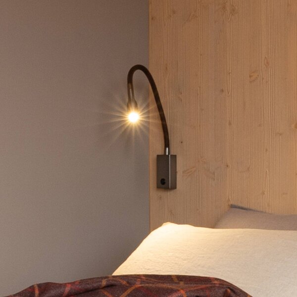 OLEV Olorflex LED nástěnné světlo s hnědým ramenem, Hliník / šedá / zinek, Obývací pokoj / jídelna, kov, Moderní