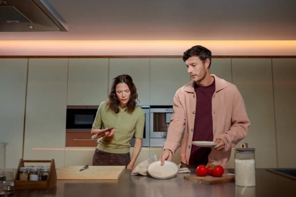 Philips - LED RGBW Stmívatelný pásek Hue FLUX 3m LED/29W/230V 2200-6500K