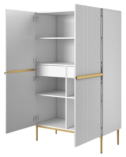 Vysoká komoda Nicole 100 cm dvoudveřová s ryhovaným čelem - bílý mat / zlaté nožky