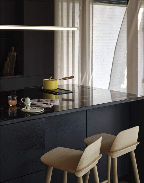 Muuto Závěsné svítidlo Fine 90, grey FNSUS9002