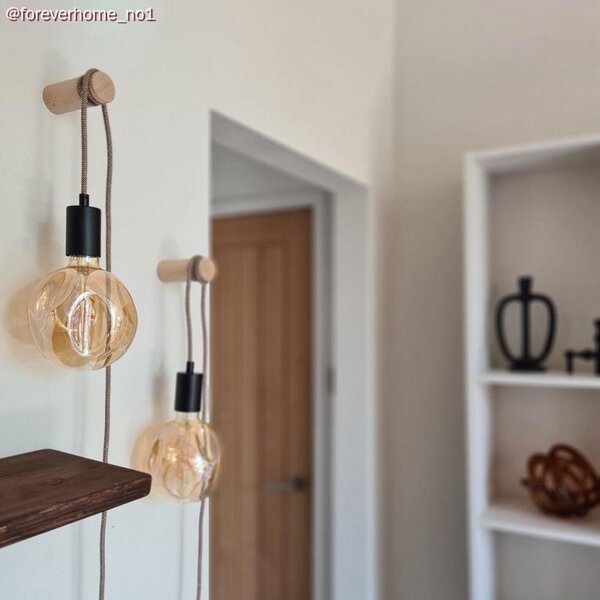 Creative cables Zlatá LED žárovka deformovaná G145 spirálové vlákno 5W E27 stmívatelná 1800K