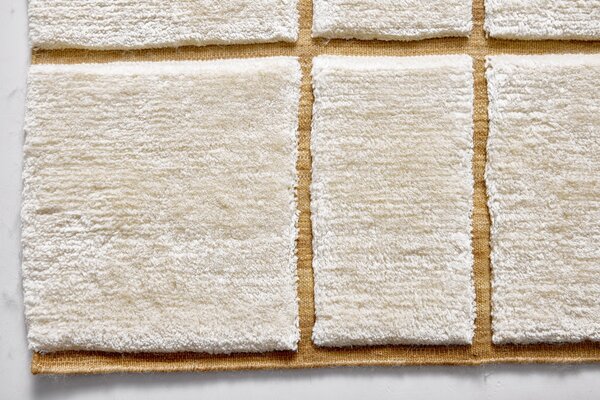 Diamond Carpets India, Ručně vázaný kusový koberec Radiant Mohair DESP P41 Mohair White, 80x150, béžová, ložnice