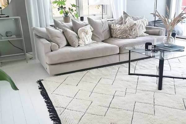 Linie Design Geometrický koberec Torun Black, smetanovo-černý Rozměr: 140x200 cm