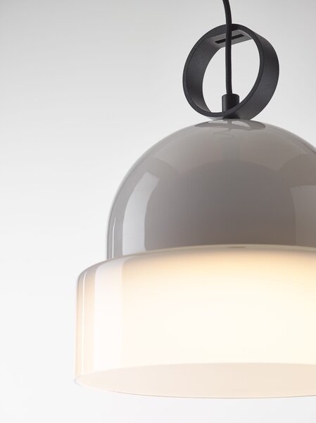 Závěsné designové svítidlo Brokis Dome small PC1346 Barva skla: Šedá kouřová - transparentní sklo, Povrchová úprava baldachýnu a montury: broušená rose gold lak, Dekor skla: Bez dekoru