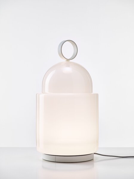 Designová stolní lampa Brokis Dome large PC1350 Barva skla: Šedá kouřová - transparentní sklo, Povrchová úprava baldachýnu a montury: broušená rose gold lak, Dekor skla: Bez dekoru
