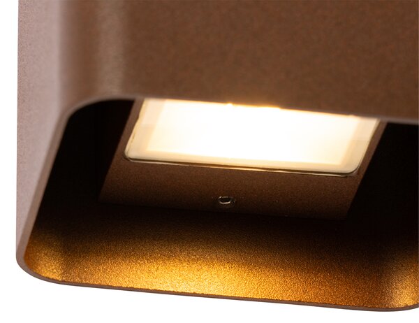 Moderní nástěnné svítidlo rezavě hnědé vč. LED IP54 čtvercové - Evi