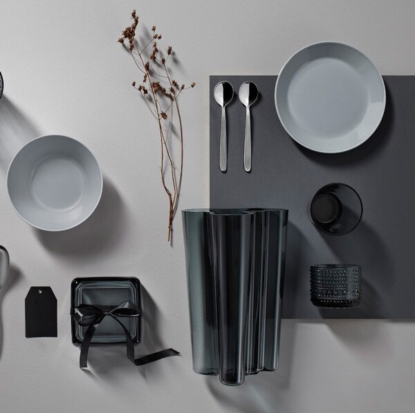 Iittala Svícen Kastehelmi, šedý