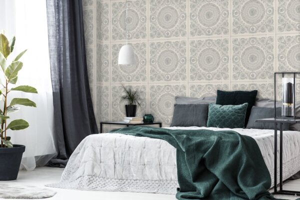 A.S. Création | Vliesová tapeta na zeď Versace 37055-5 | 0,70 x 10,05 m | metalická, bílá, krémová