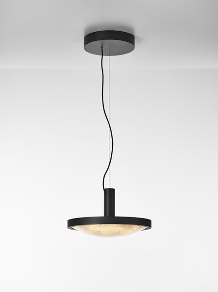 Brokis Luxusní závěsné svítidlo Convex big, PC1274 Barva skla: triplex opál BROKISGLASS (CGC2676), LED zdroj: DIM, 24V, LED, 75W, 2700K, 9983lm, RA90+ (LEDS3017), Povrchová úprava skla: lesklý povrch (lícová strana) (CGSU2736)