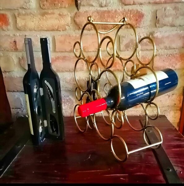Kovový stojan na víno - 48 cm (Zašleme prostřednictvím PPL)