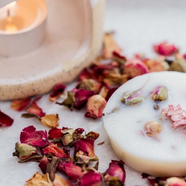 Vonný vosk do aromalampy Blush Rose/Peony – 10 ks, 124 g
