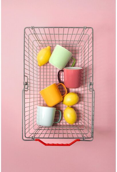 Růžový hrnek z kostního porcelánu 370 ml Mae – ONA