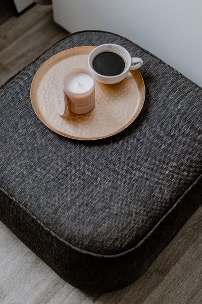 Látkový taburet Cube Pouf Grey