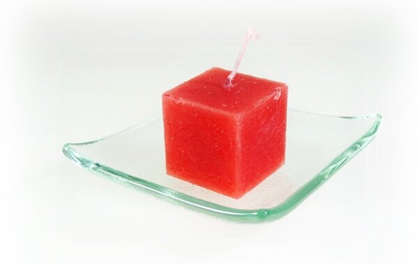 BDK-GLASS 1ks Svíčka kostka 4cm - červená