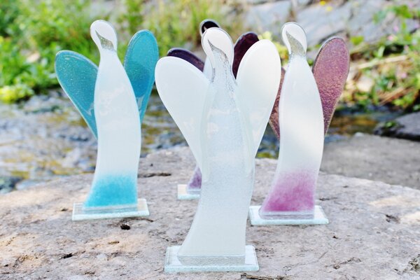 BDK-GLASS Skleněný dekorativní anděl bílý