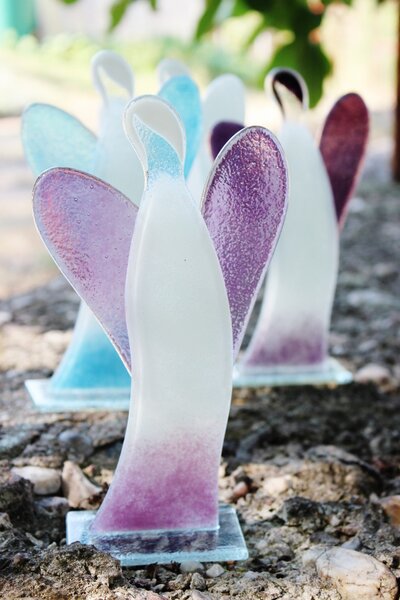 BDK-GLASS Skleněný dekorativní anděl bílo-růžový