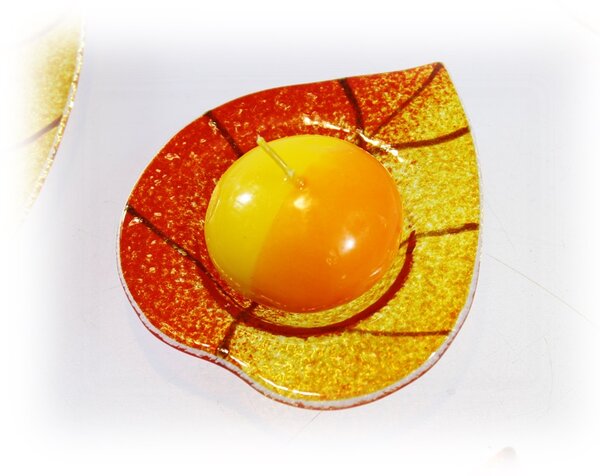 BDK-GLASS Skleněný svícínek LÍSTEK - oranžovo-ambrový Rozměr: 8x9cm
