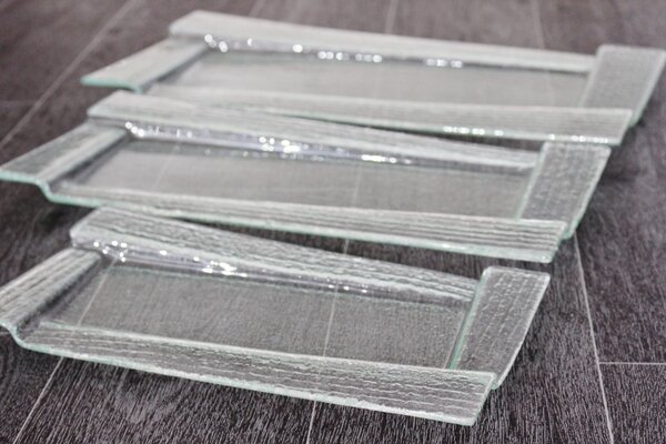 BDK-GLASS Skleněná sada táců - Máme rádi večírky