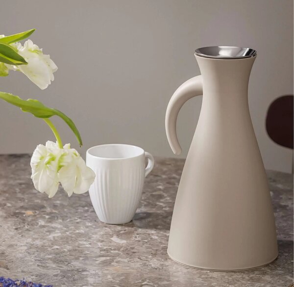 Eva Solo Legio Nova hrnek 400 ml | porcelánový hrnek na latte a čaj