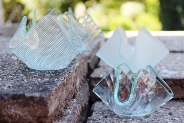 BDK-GLASS Skleněný svícen KVĚT - ornamentální sklo Grosfield