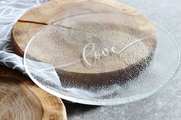 BDK-GLASS Extra čirý dezertní talířek prům. 20cm - LOVE