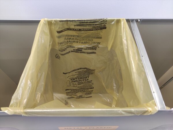 Alda Sestava na tříděný odpad Eko Station 3 x 60 l, lakovaná ocel, bílá/černé víko