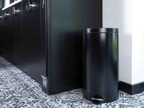 Alda Pedálový odpadkový koš Soft - Close Freedom Fresh 30 l, lakovaná ocel, černá