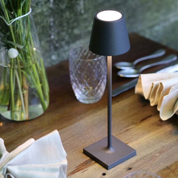 Zafferano Poldina mikro dobíjecí lampa, IP65 tmavě šedá