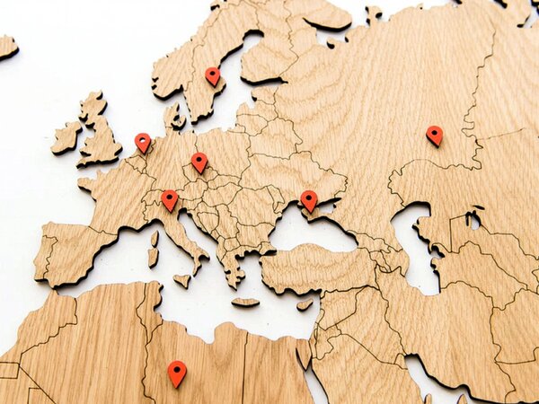 Dřevěná mapa světa Premium Timber Ořech