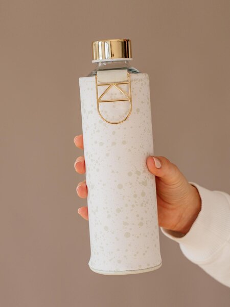 Skleněná lahev s obalem z umělé kůže EQUA Essence 750 ml