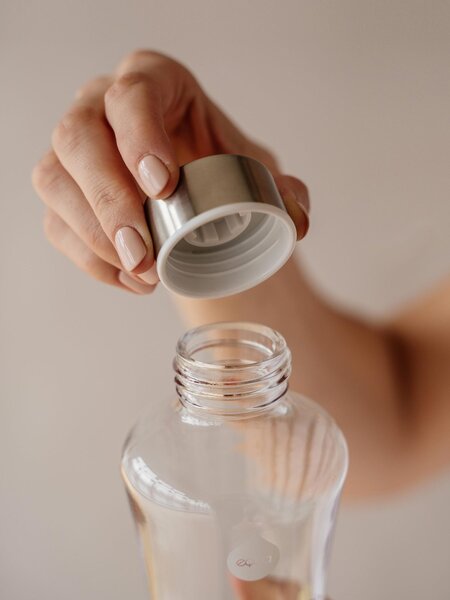 Skleněná lahev EQUA Poppy 550 ml